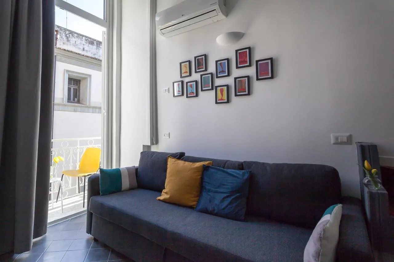Manuela Apartments San Domenico Centro Storico Naples