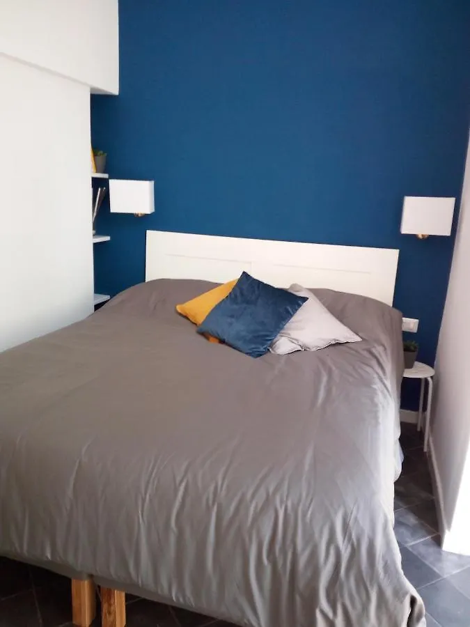 Manuela Apartments San Domenico Centro Storico Naples 0*,