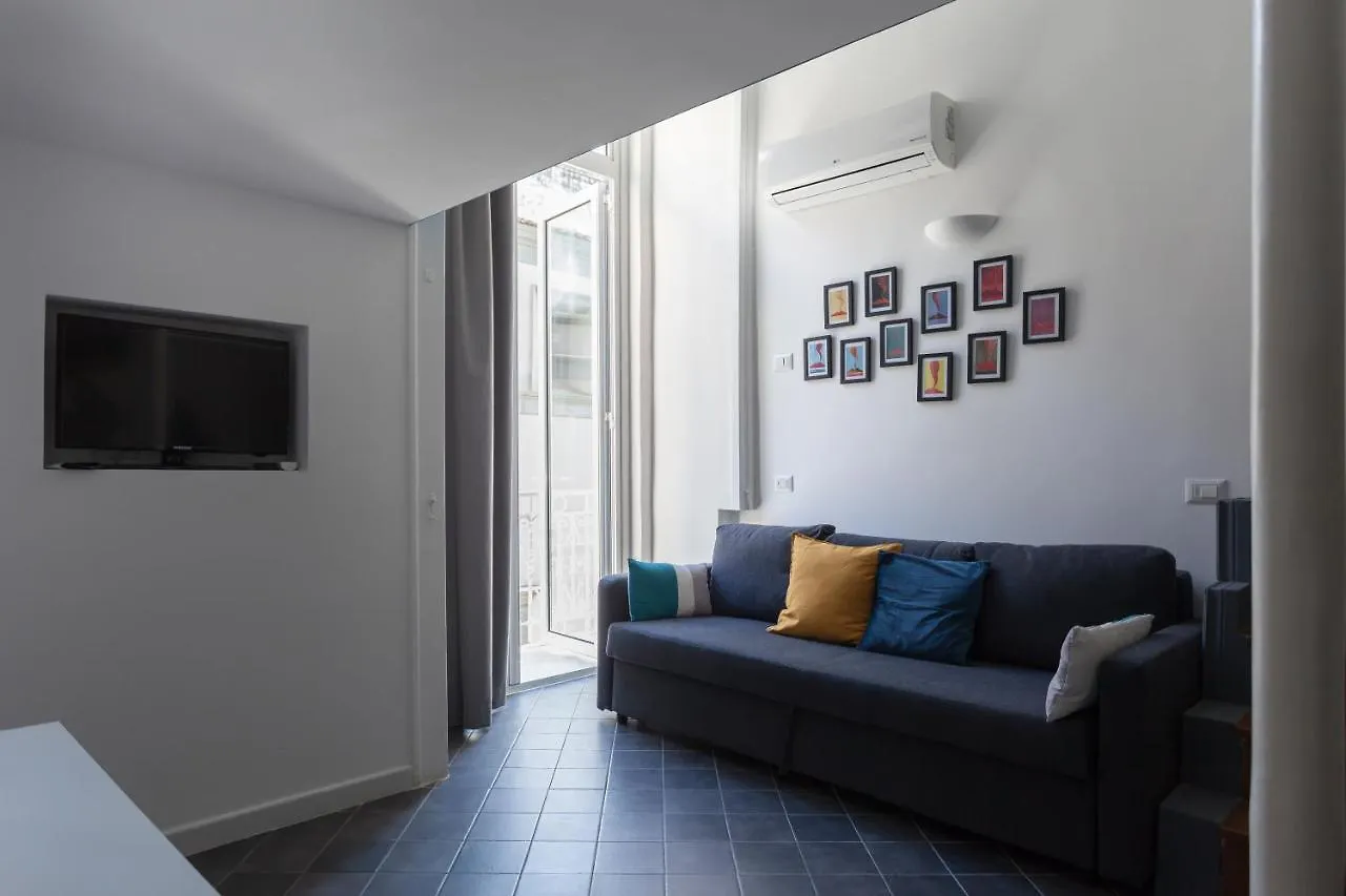 Manuela Apartments San Domenico Centro Storico Naples