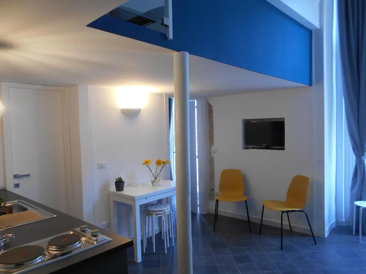 Manuela Apartments San Domenico Centro Storico Naples 0*,